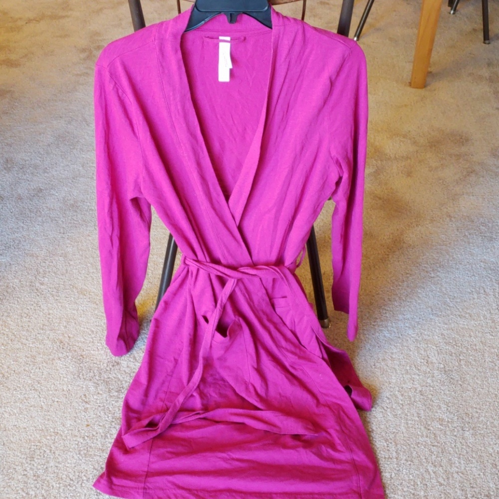 Light weight robe